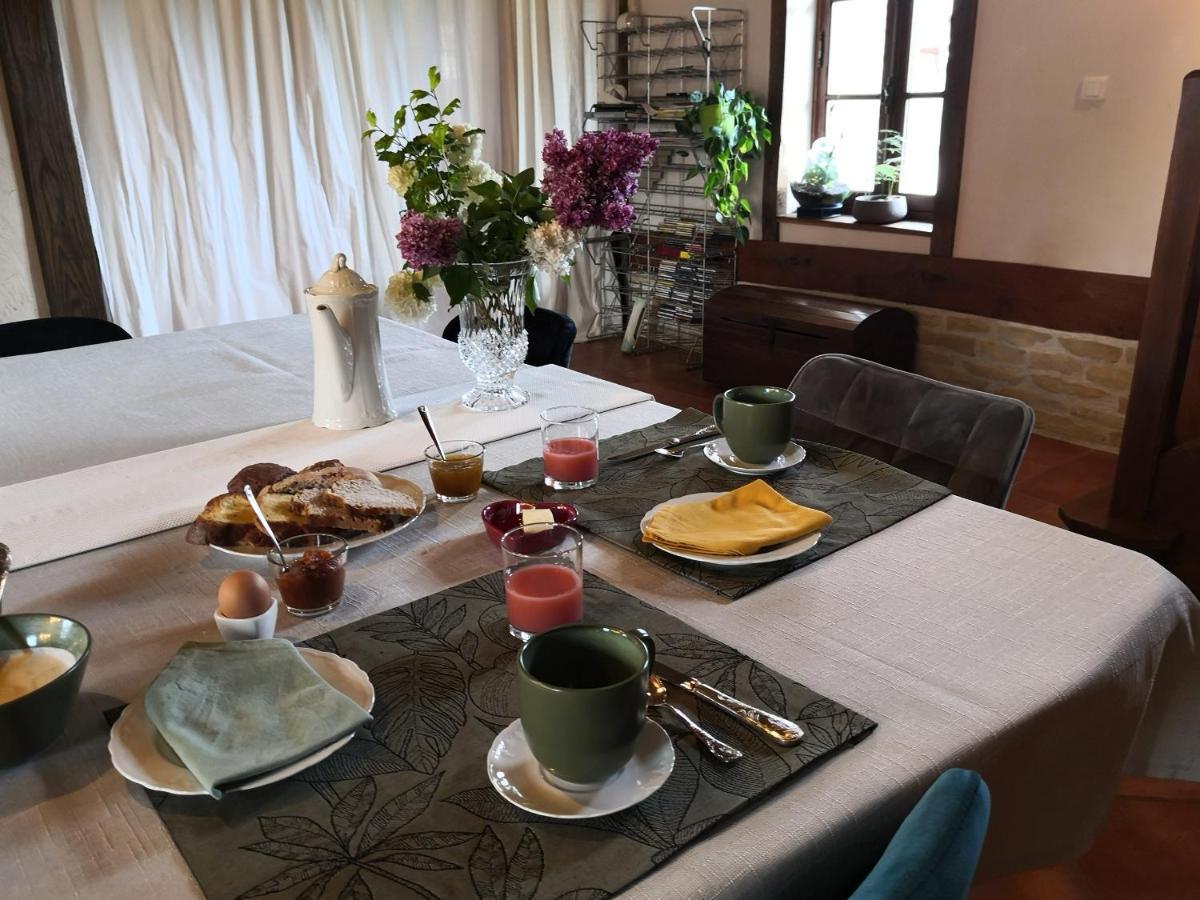 La Ferme De La Terve Bed and Breakfast Bruailles Εξωτερικό φωτογραφία